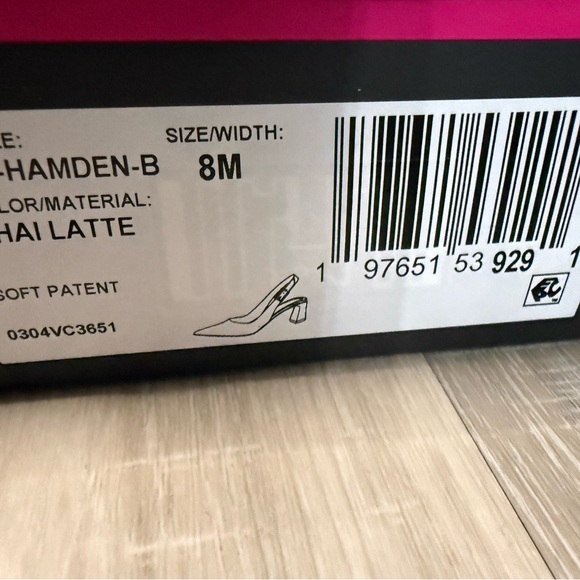 Vince Camuto Nude Block Heel Slingbacks - Picture 9 of 9